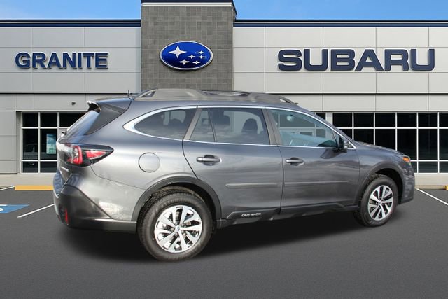 Used 2021 Subaru Outback Premium image 10