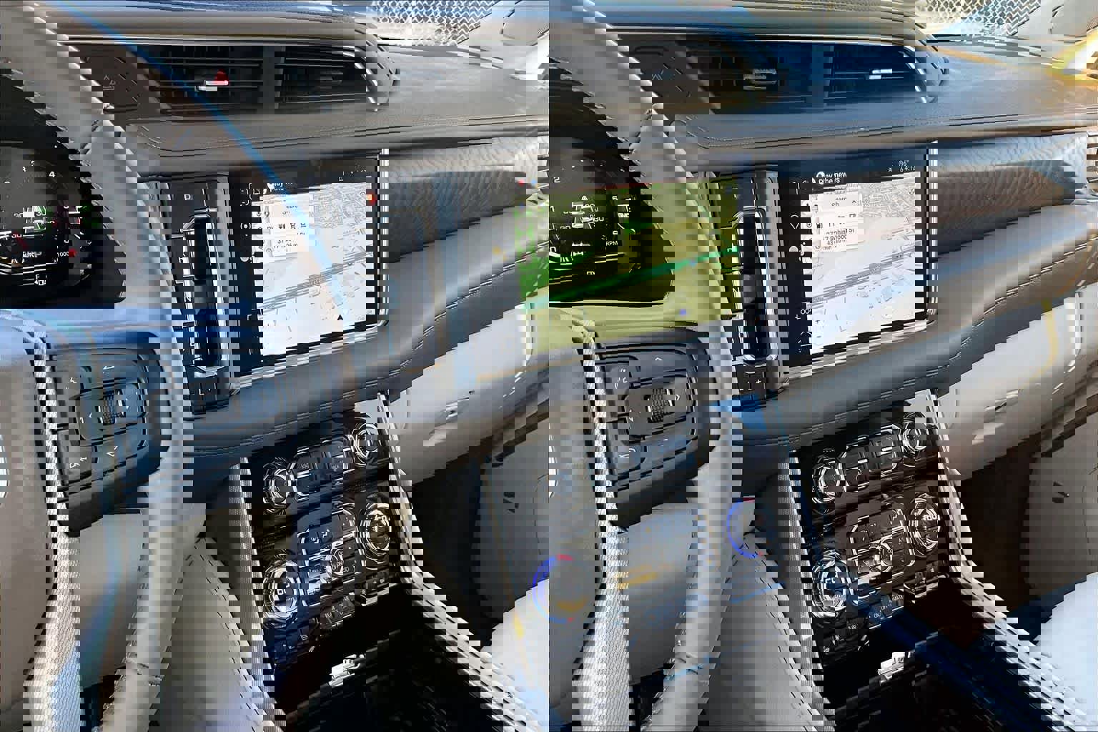 Used 2023 GMC Yukon Denali w/ Max Trailering Package image 6