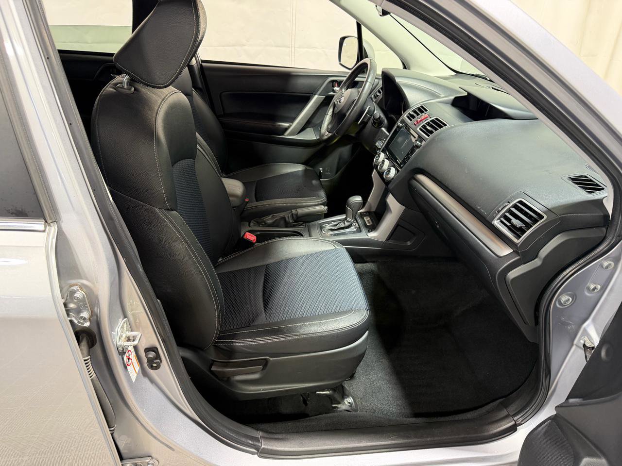 Used 2016 Subaru Forester 2.0XT Premium w/ Popular Package #1 AWD/4WD image 12