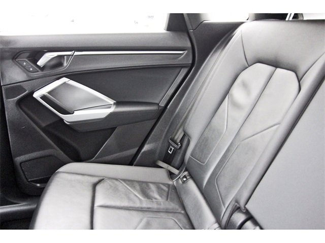 Used 2020 Audi Q3 2.0T Premium w/ Convenience Package image 11