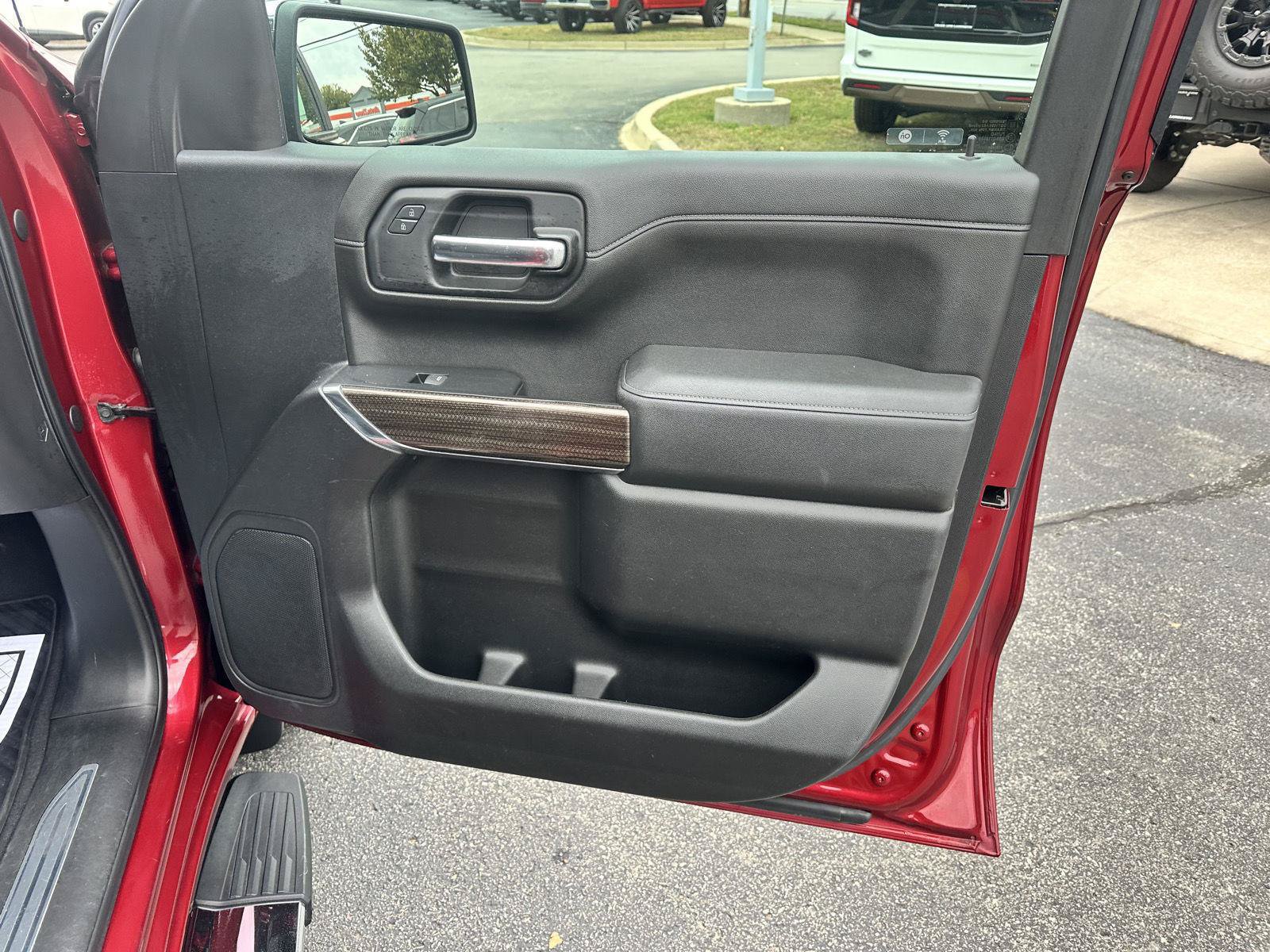 Used 2019 Chevrolet Silverado 1500 LT w/ All-Star Edition AWD/4WD image 12