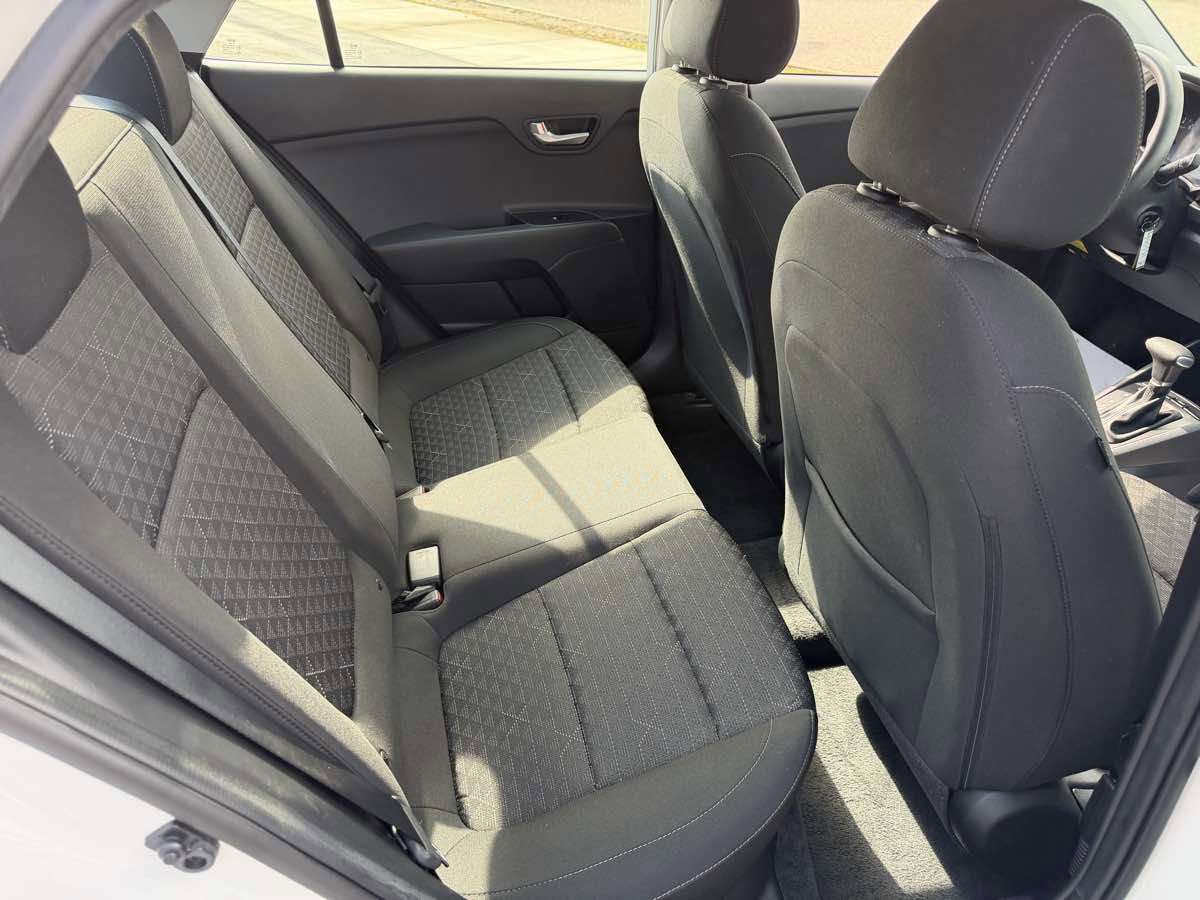Used 2020 Kia Rio LX image 16