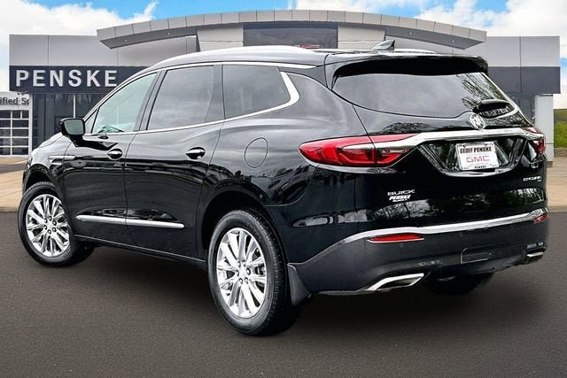 Used 2018 Buick Enclave Premium w/ Experience Buick Package AWD/4WD image 12