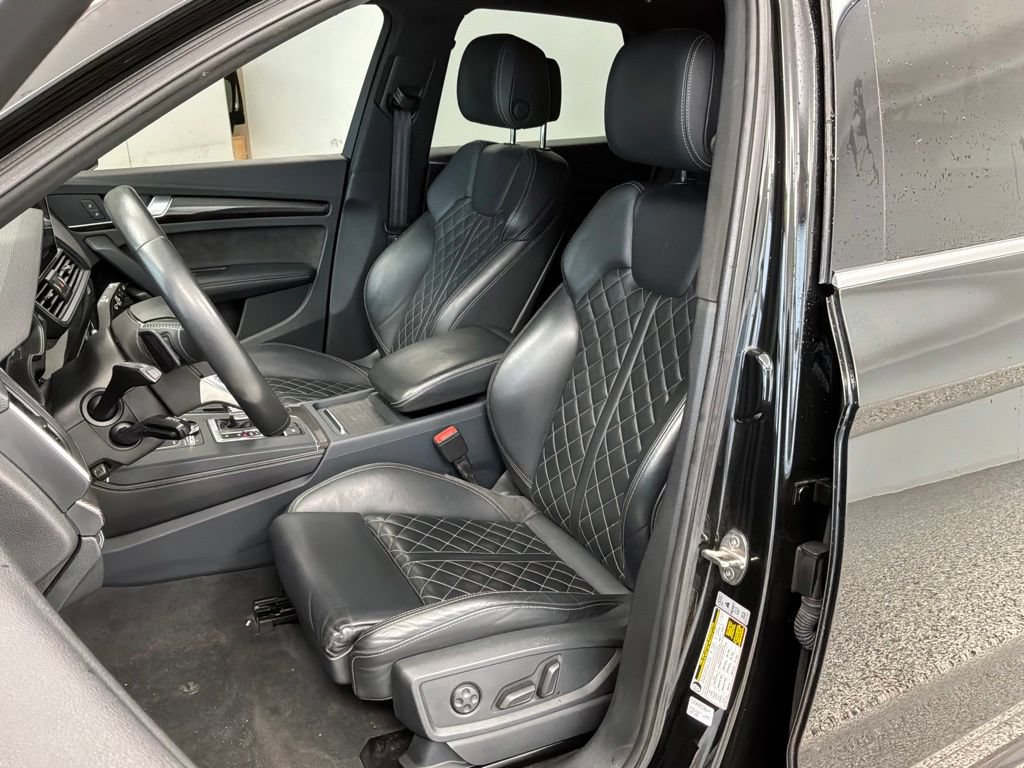 Used 2019 Audi SQ5 Prestige w/ Prestige Package AWD/4WD image 9