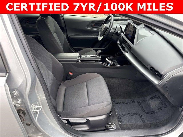 Used 2023 Toyota Prius LE image 9