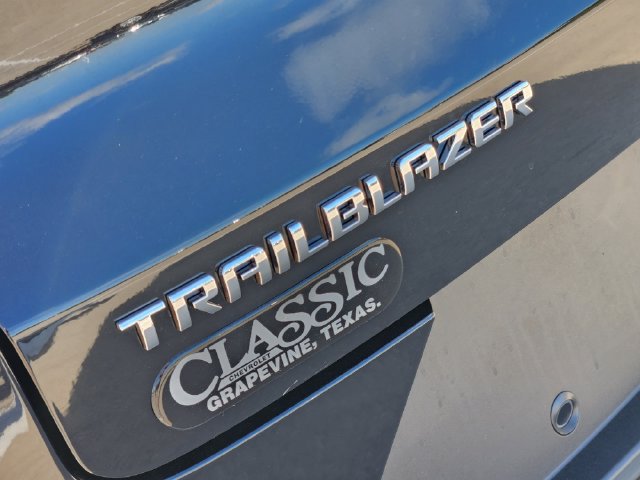 Used 2025 Chevrolet TrailBlazer ACTIV w/ Convenience Package FWD image 9