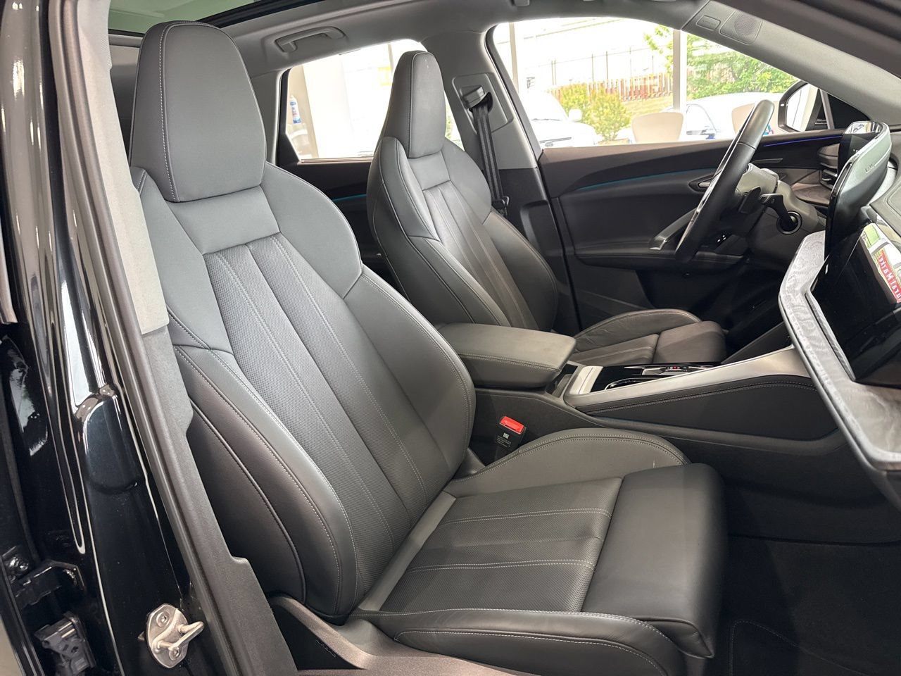 Used 2025 Audi Q5 Premium Plus w/ Premium Plus AWD/4WD image 52