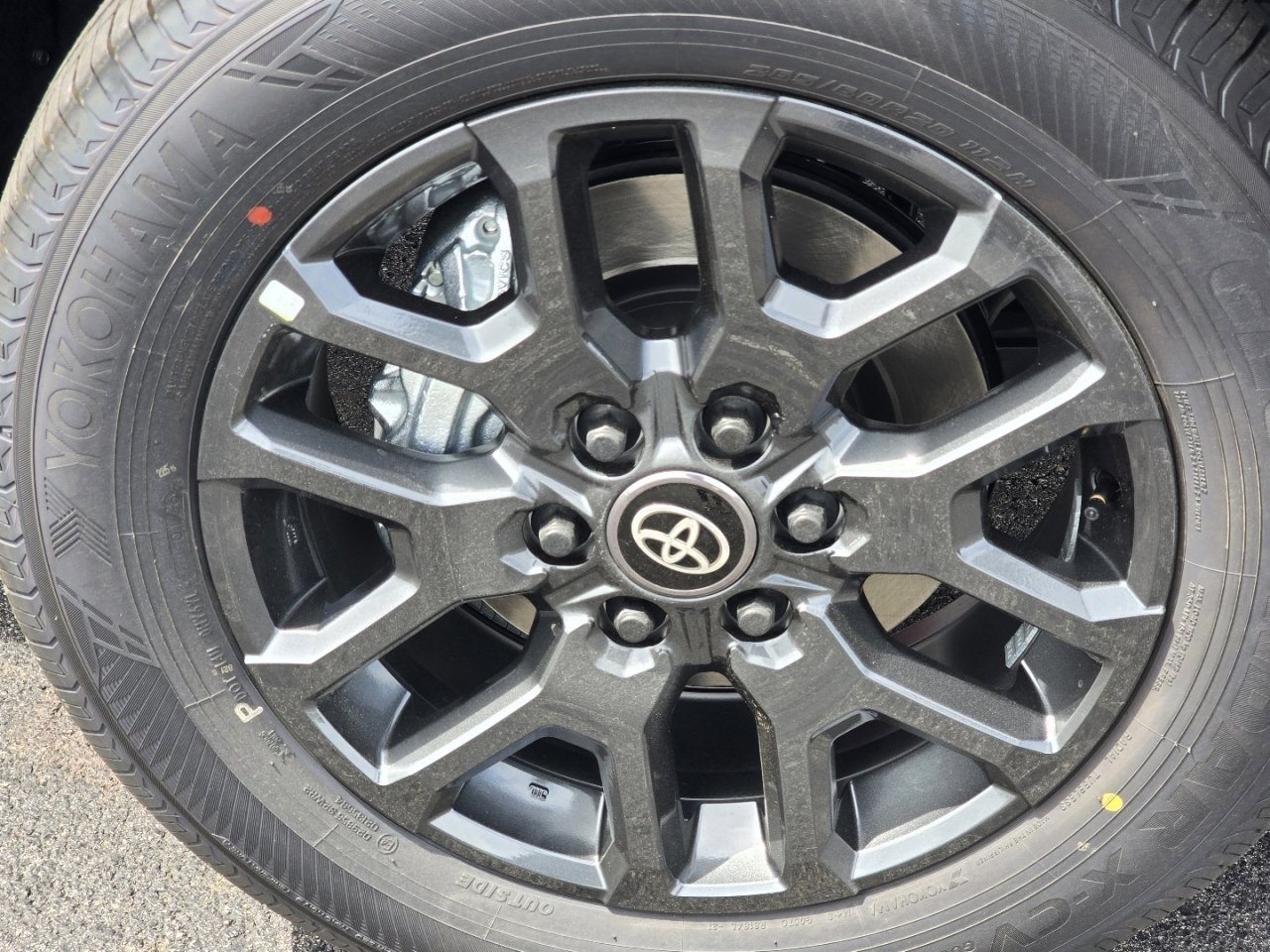 New 2026 Toyota Tundra Platinum AWD/4WD image 13