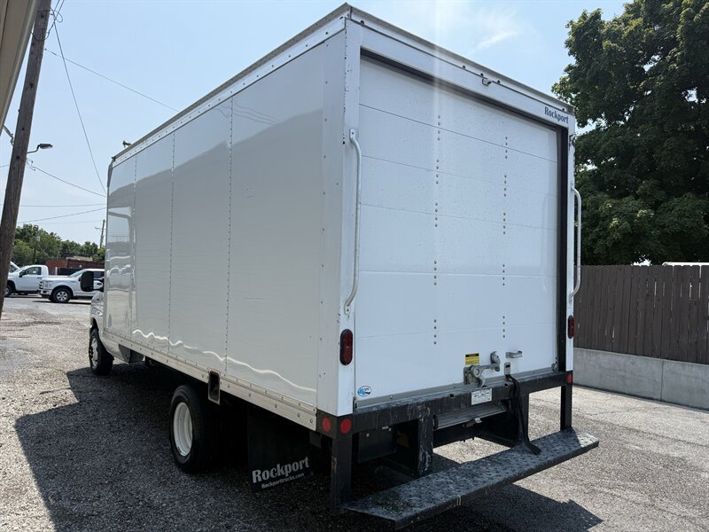 Used 2025 Ford E-450 and Econoline 450 Super Duty w/ Power Equipment Group RWD image 4