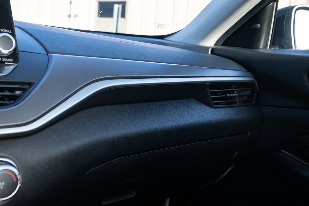 Used 2023 Nissan Altima 2.5 SR image 28