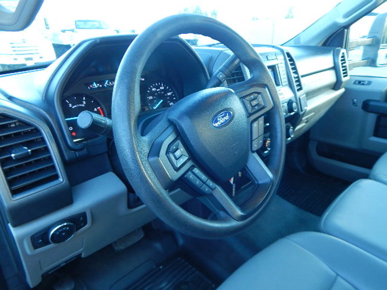 Used 2021 Ford F450 XL w/ Power Equipment Group image 17