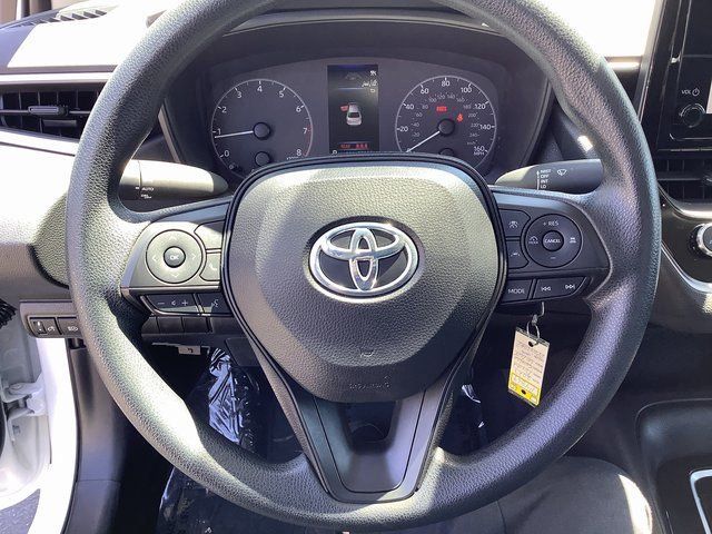 Used 2023 Toyota Corolla LE image 11
