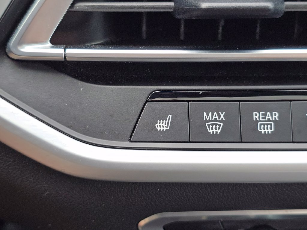 Used 2021 BMW X5 xDrive40i w/ Premium Package AWD/4WD image 32