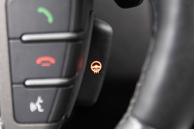 Used 2016 Land Rover LR4 HSE AWD/4WD image 14