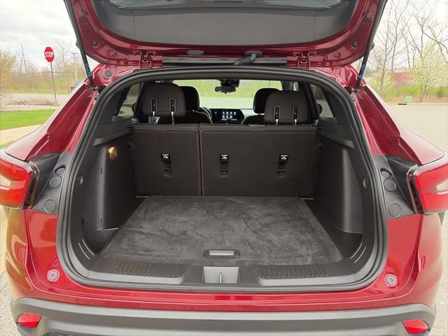 Used 2024 Chevrolet Trax RS w/ Driver Confidence Package image 10