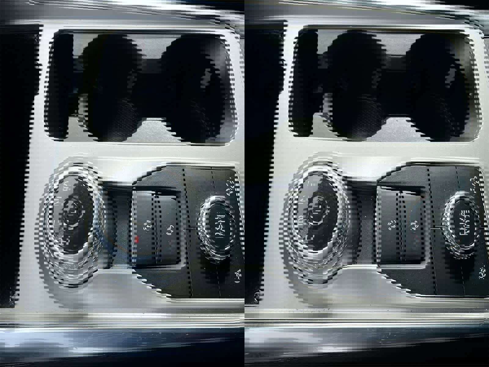 Used 2023 Ford Explorer XLT w/ Equipment Group 202A image 32