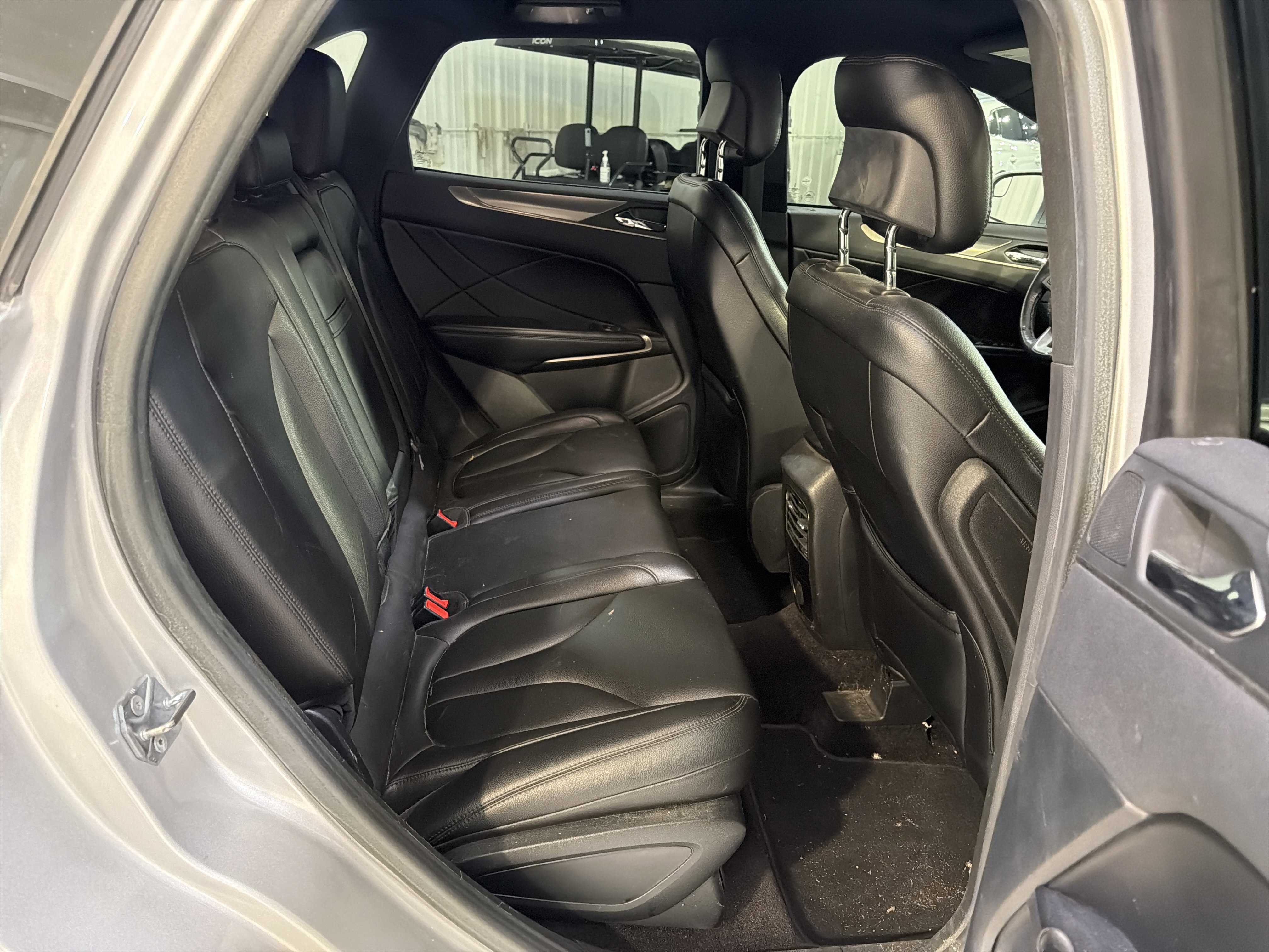 Used 2017 Lincoln MKC Premiere FWD image 11
