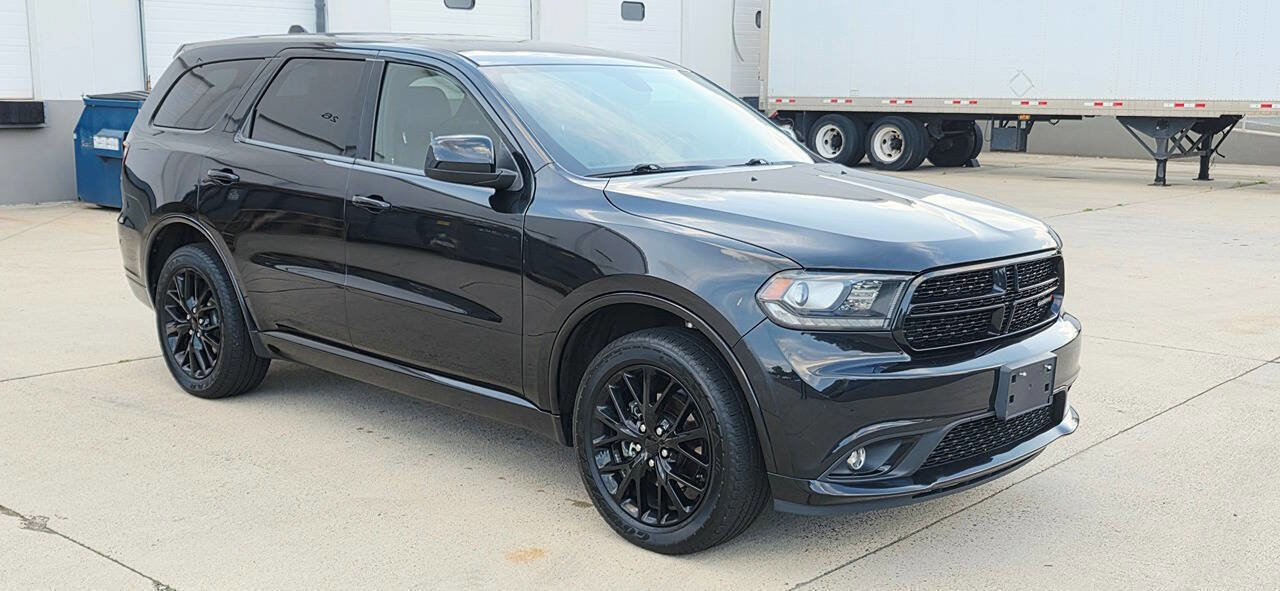 Used 2016 Dodge Durango SXT w/ Blacktop Package image 2