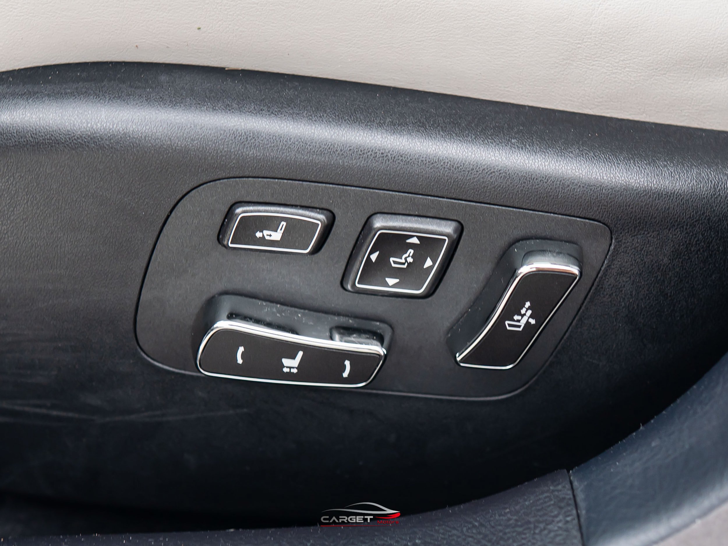 Used 2016 Lexus LS 460 AWD w/ Comfort Package image 39