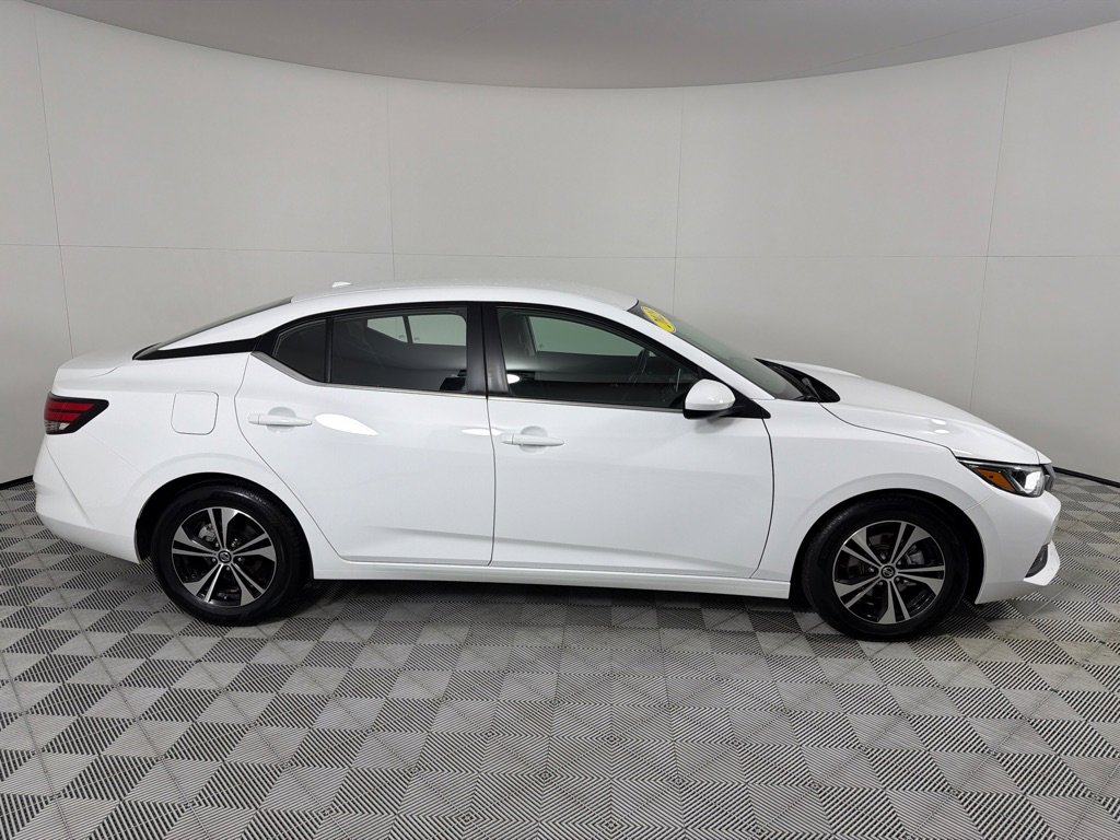 Used 2023 Nissan Sentra SV image 4