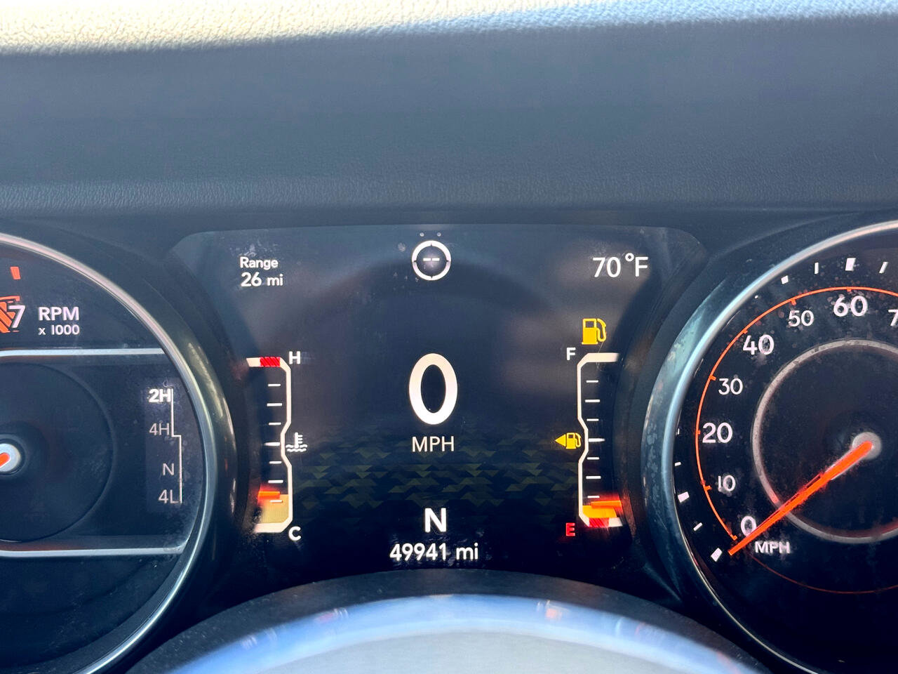 Used 2018 Jeep Wrangler Unlimited Sahara w/ Cold Weather Group image 17