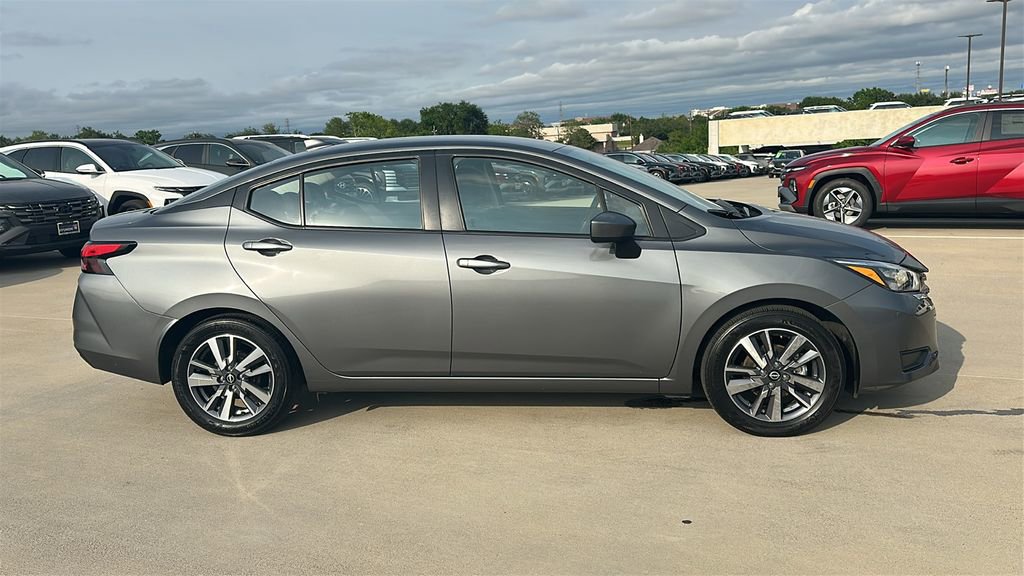 Used 2025 Nissan Versa SV FWD image 13