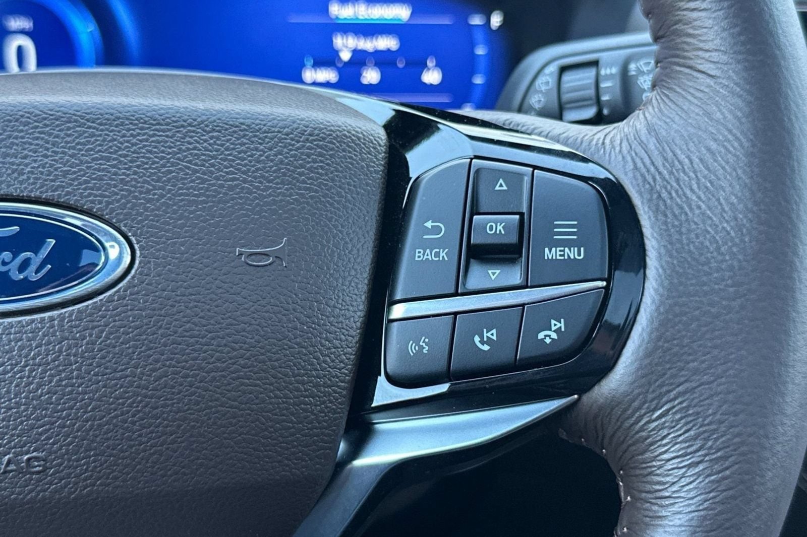New 2024 Ford Explorer King Ranch w/ Technology Package RWD image 33