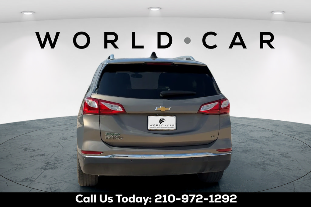 Used 2018 Chevrolet Equinox LT w/ Sun & Infotainment Package FWD image 4