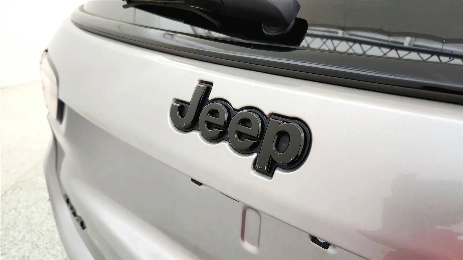 Used 2018 Jeep Compass Latitude AWD/4WD image 15