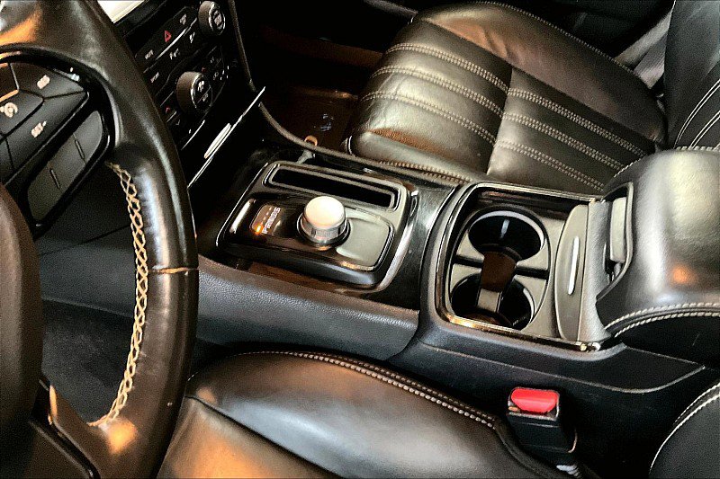 Used 2021 Chrysler 300 S w/ S Model Appearance Package RWD image 13