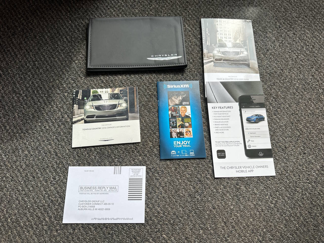 Used 2016 Chrysler Town & Country Touring image 23