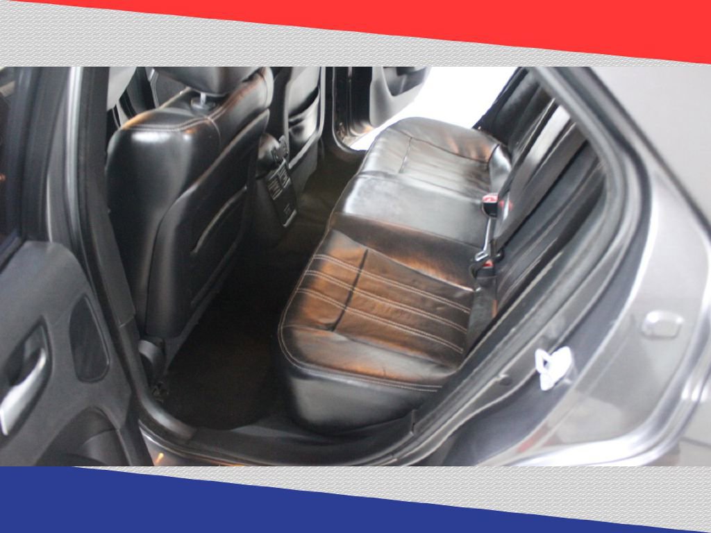 Used 2016 Chrysler 300 S image 22