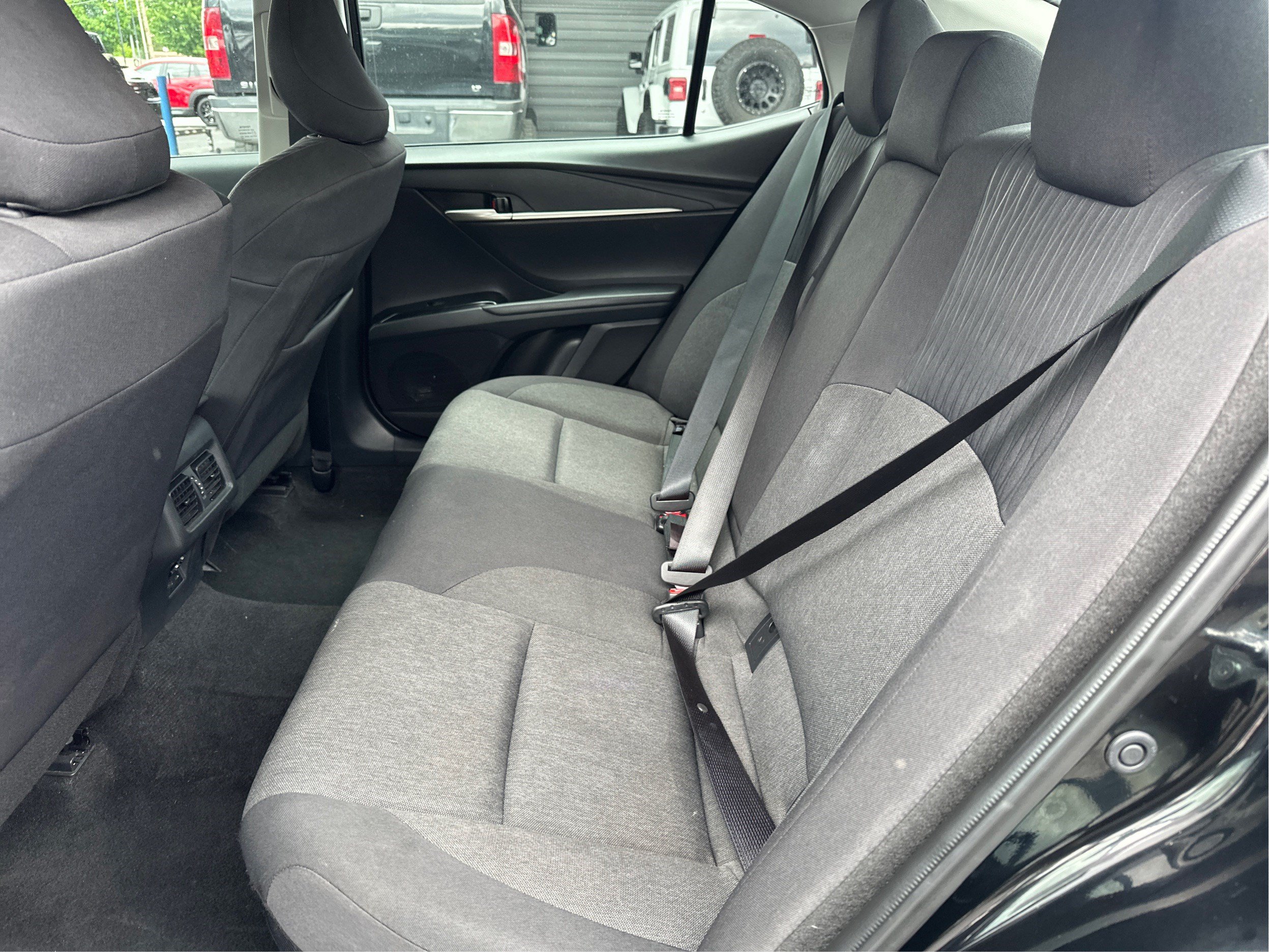 Used 2025 Toyota Camry LE FWD image 10