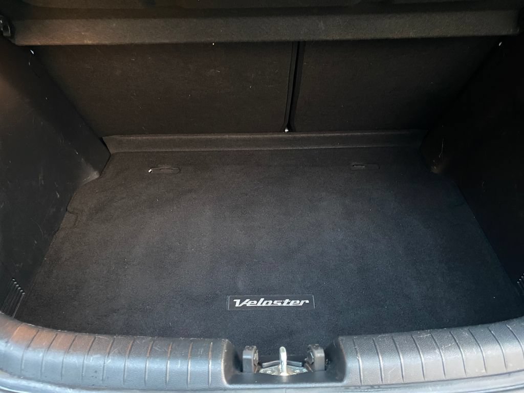 Certified 2022 Hyundai Veloster N FWD image 10