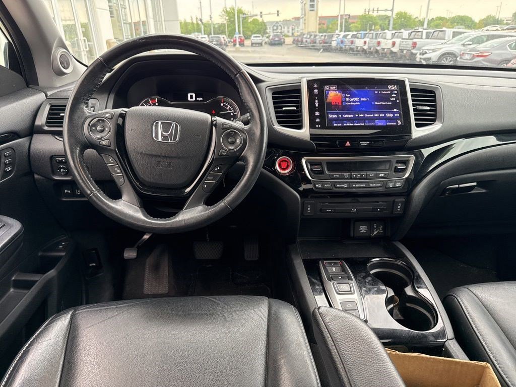 Used 2018 Honda Pilot Touring image 8