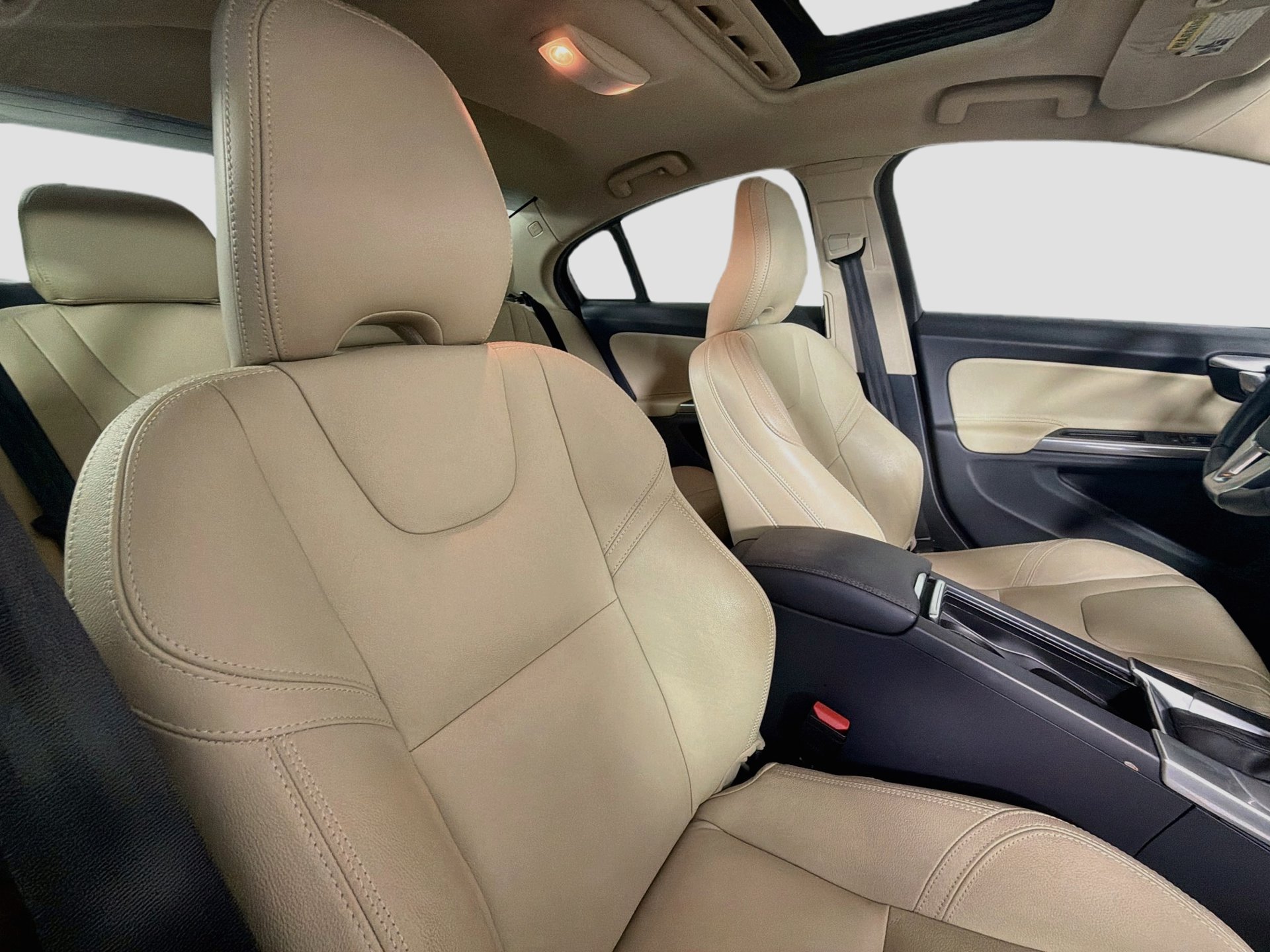 Used 2018 Volvo S60 T5 Dynamic w/ Vision Package FWD image 29