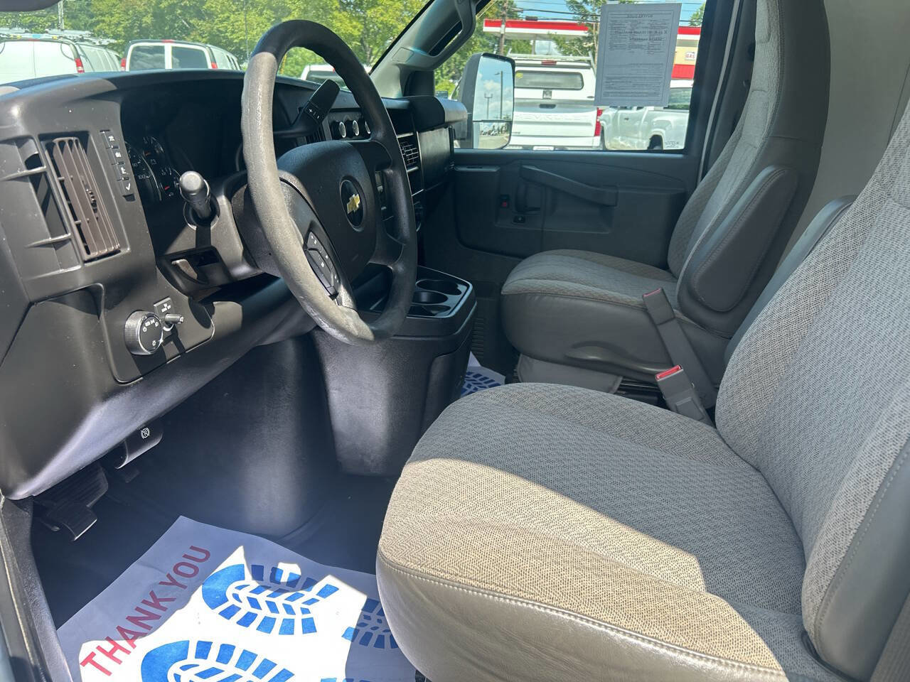 Used 2018 Chevrolet Express 3500 w/ Power Convenience Package image 12