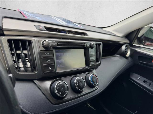 Used 2014 Toyota RAV4 LE FWD image 14