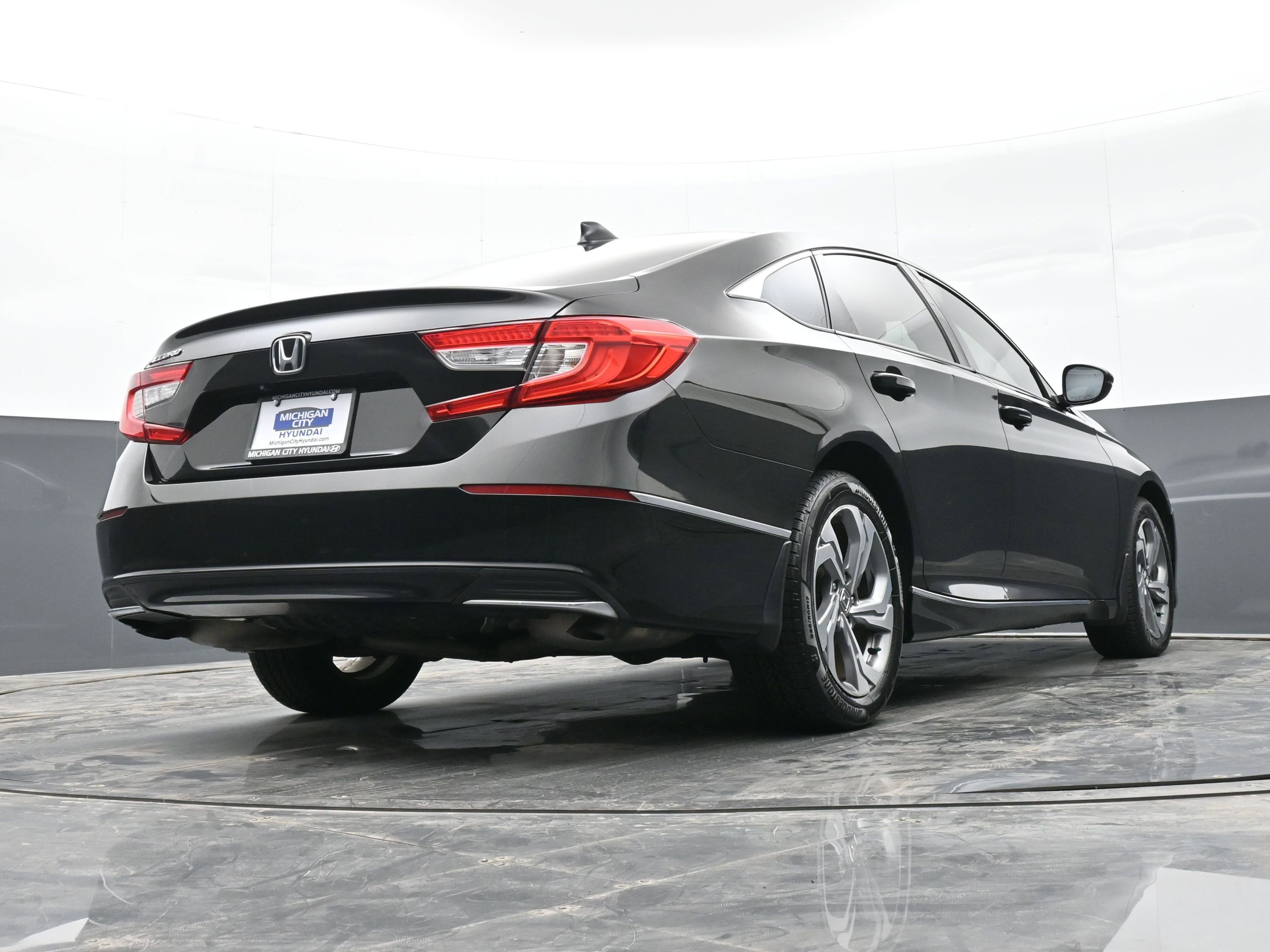 Used 2018 Honda Accord EX-L image 40