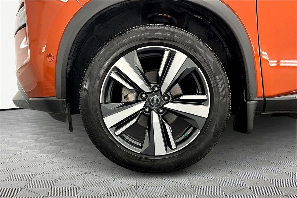 Used 2022 Nissan Rogue SL w/ SL Premium Package image 9