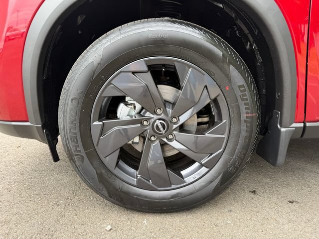 New 2026 Nissan Rogue SV AWD/4WD image 26