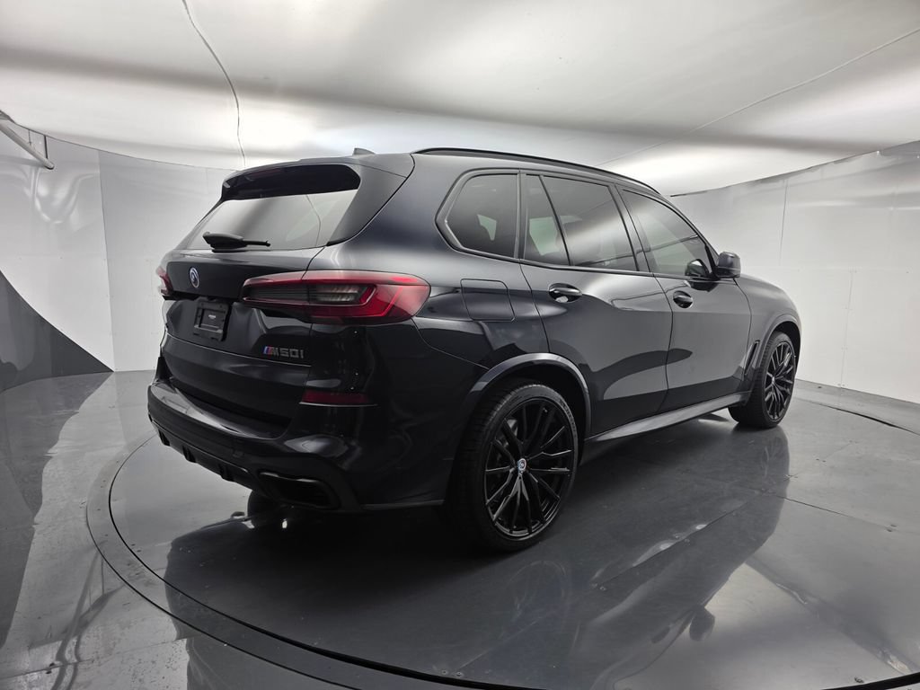 Used 2022 BMW X5 M50i AWD/4WD image 4