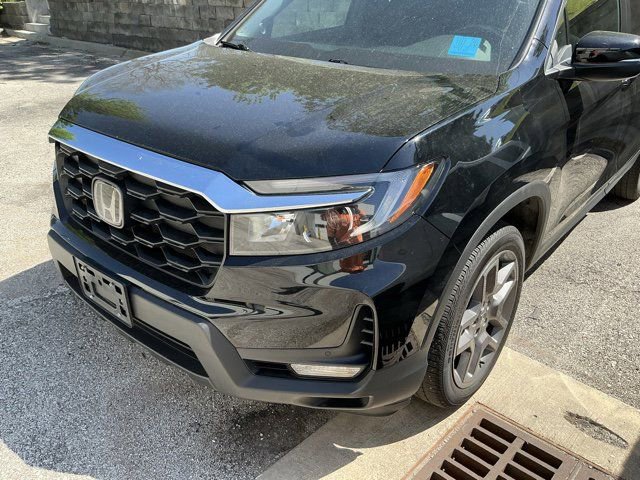 Used 2023 Honda Passport EX-L image 12