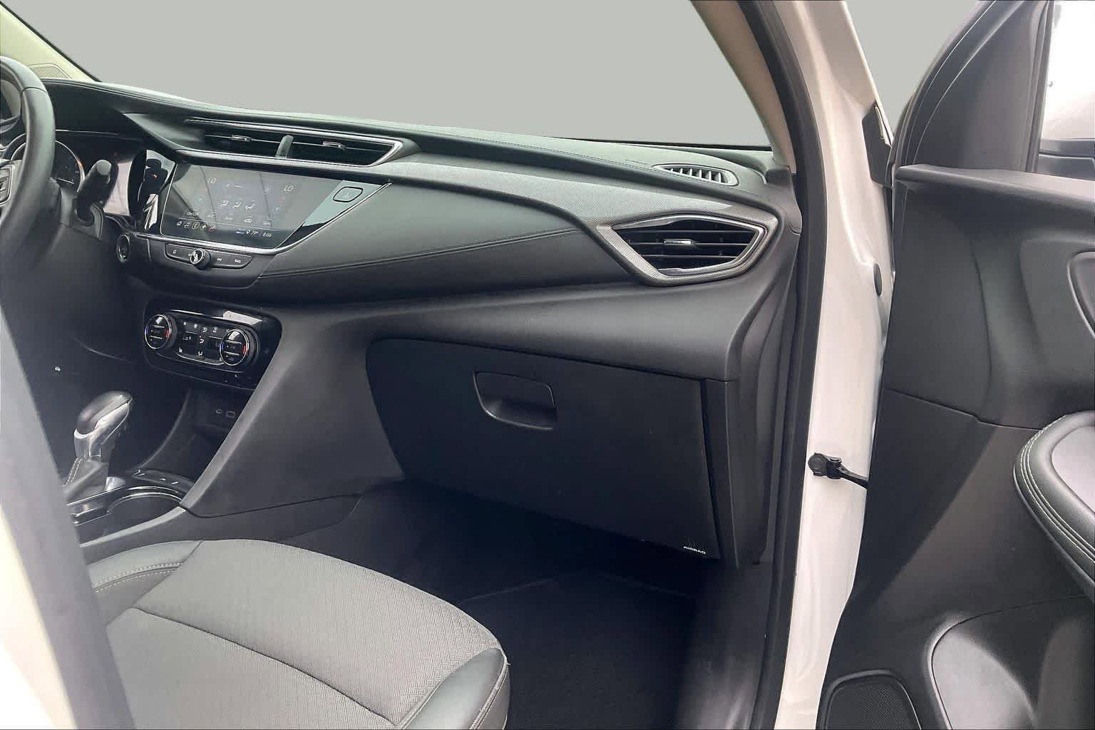 Used 2023 Buick Encore GX Select w/ Sport Touring Package FWD image 18