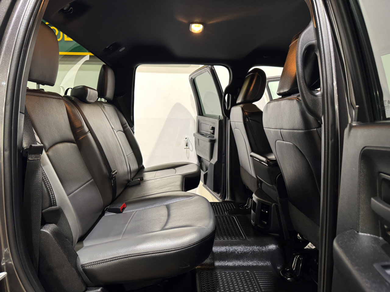 Used 2024 RAM 2500 Tradesman w/ Chrome Appearance Group image 15