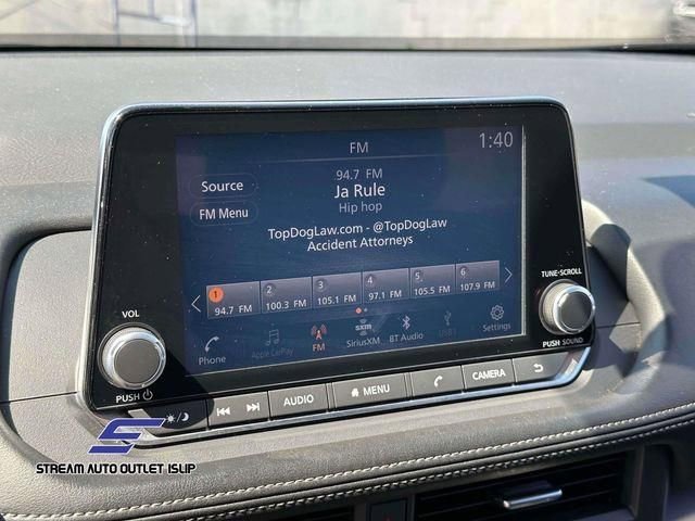 Used 2024 Nissan Rogue SV image 28