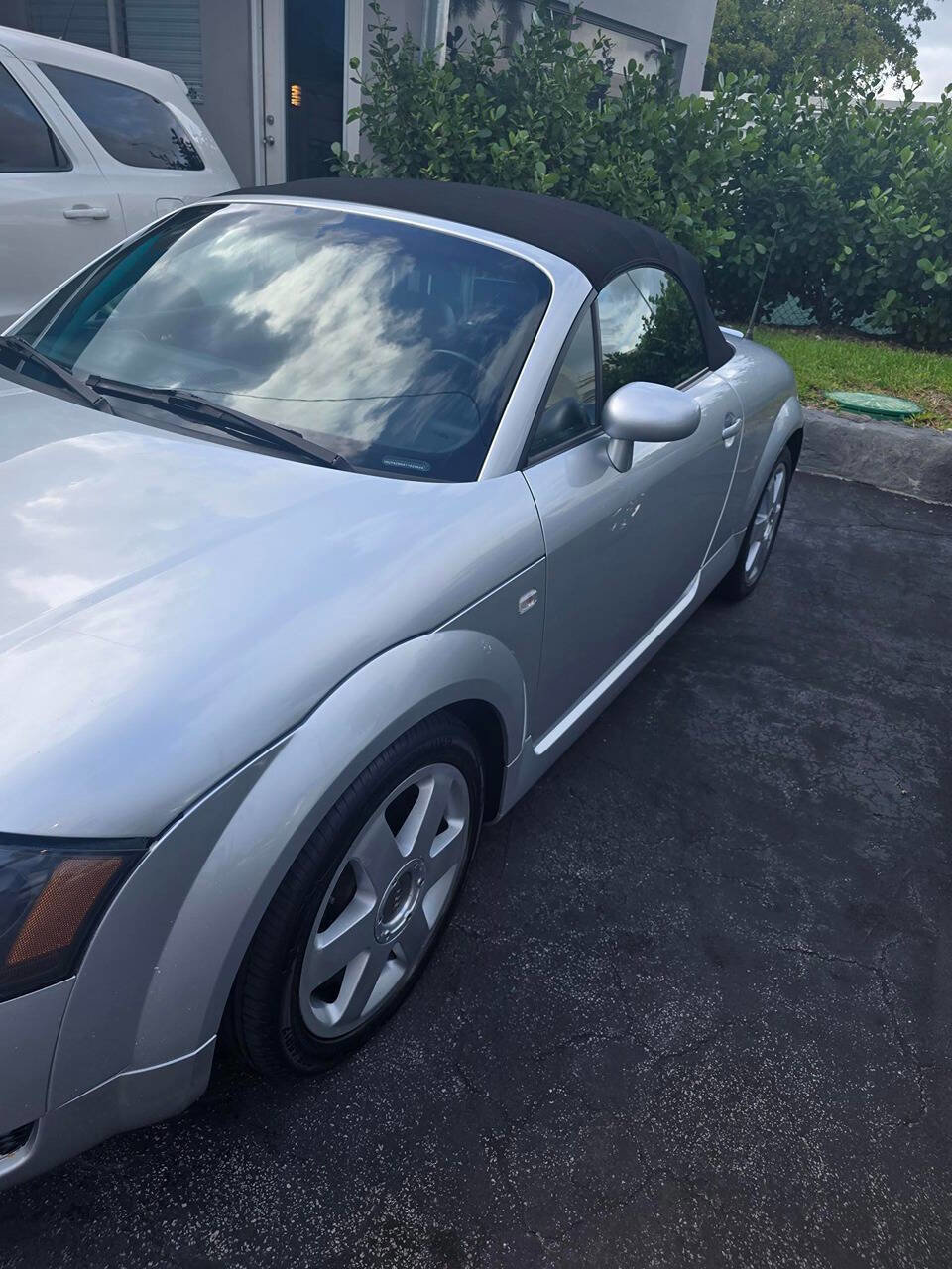 Used 2001 Audi TT 1.8T FWD image 2