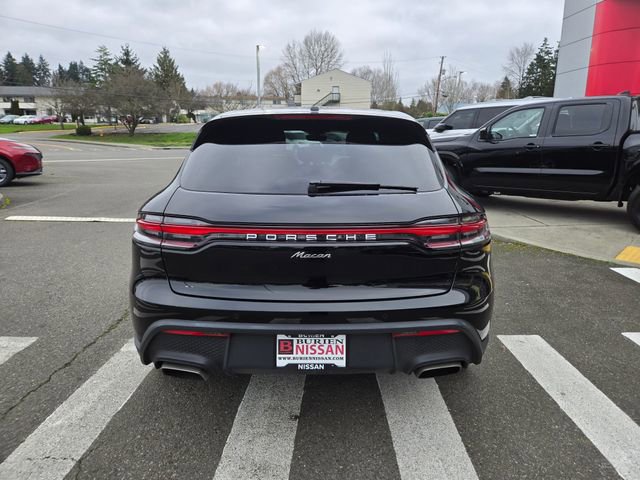 Used 2024 Porsche Macan AWD/4WD image 8