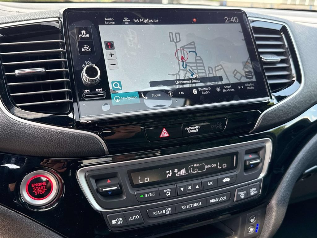 New 2026 Honda Ridgeline Black Edition image 4