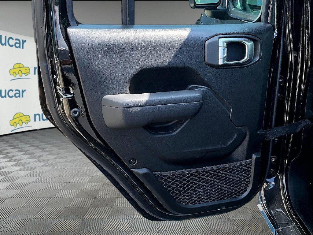 Used 2025 Jeep Wrangler Unlimited Sport AWD/4WD image 22
